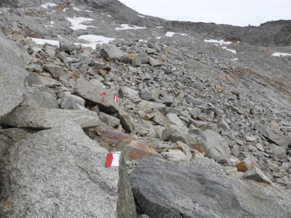 neue Markierungen am alten Weg 502