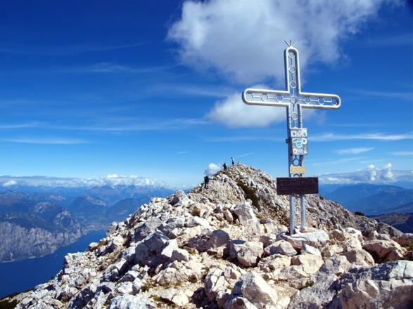 Cima Valdritta 2215m