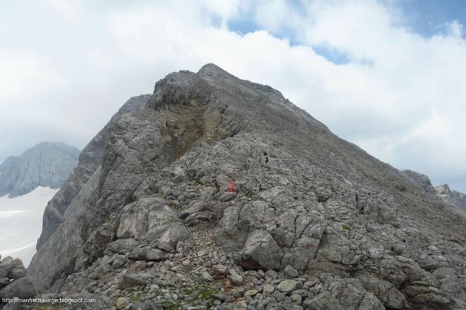 Jetzt am Grat weiter