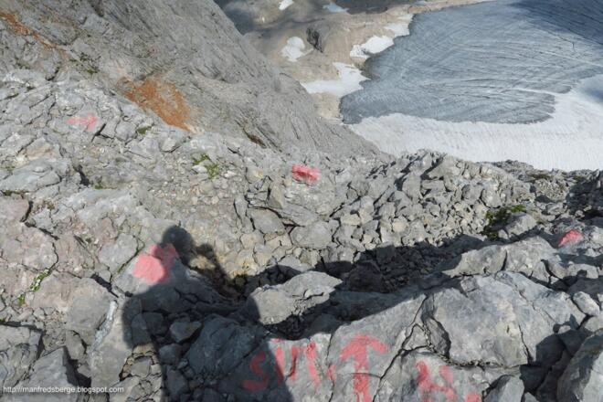 Bei der Scharte rechts runter