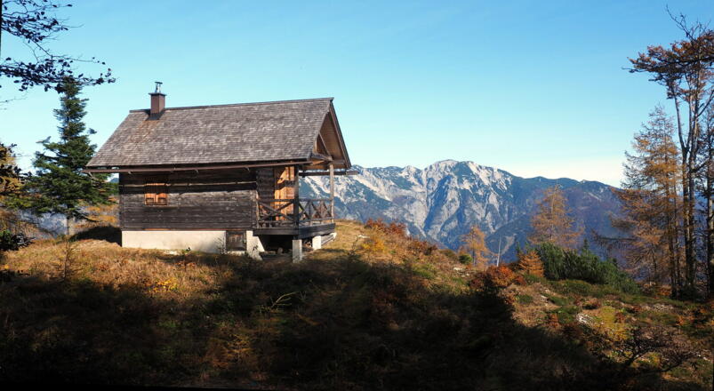 Jagdhütte ~1320m mit Höllengebirge