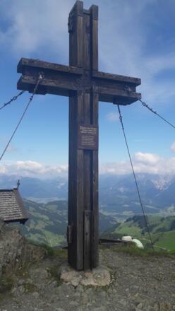 Hundstein Gipfelkreuz