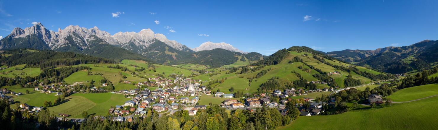 Blick nach Maria Alm vom Gasthof Hinterreit