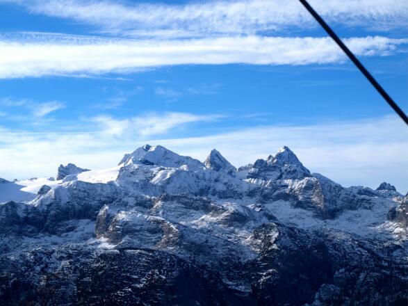 Dachsteingruppe vom Gipfel des Plassen