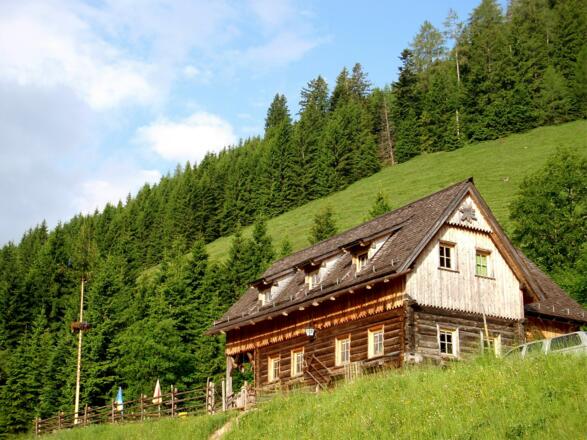Startpunkt vor der Ardningalm 1030 m