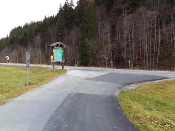 Abzweigung in Richtung Reicheralm/Klingspitz