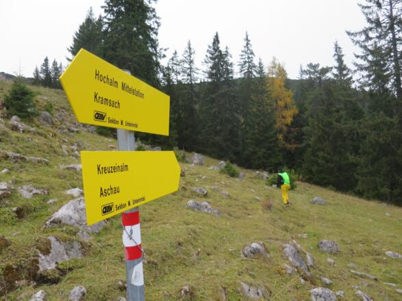Es geht wieder zurück zur Kreuzeinalm.