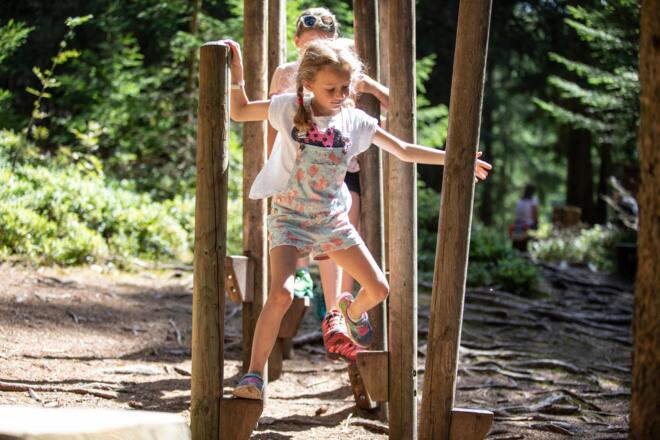 Zauberwald Stelzenparcours