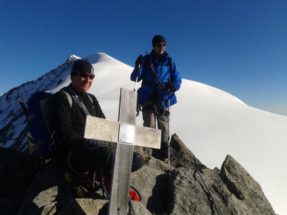 Hohes Aderl (3.506 m) mit Großvenediger im Hintergrund