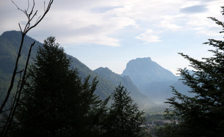 Blick zum Traunstein vom 1. Aussichtspunkt ~630m 