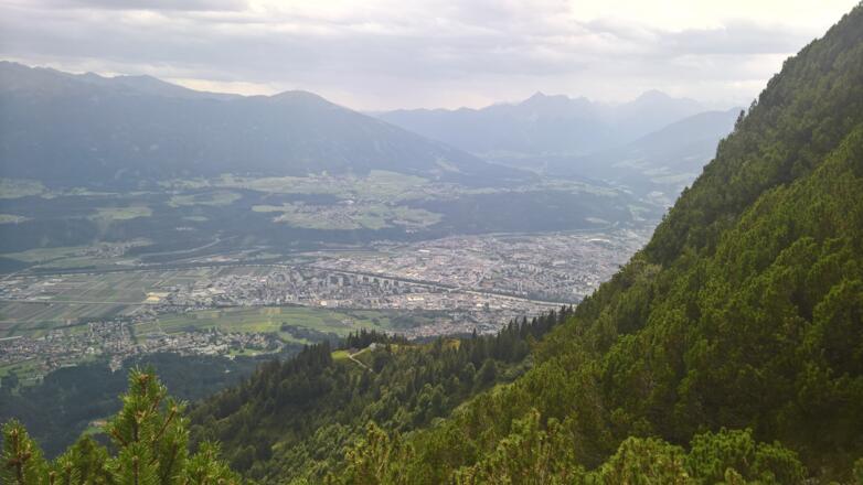 Blick hinunter zur Vintlalm