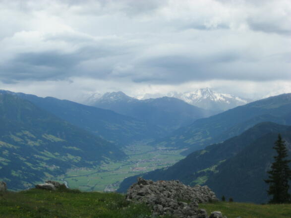 Aussicht Richtung Inntal und Zentralalpen (06.06.2011)
