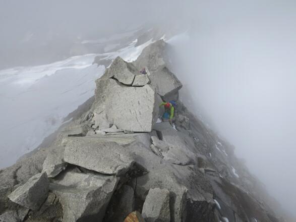 Möglichst nahe der Gratschneideist der Felsam besten, Gneis ...
