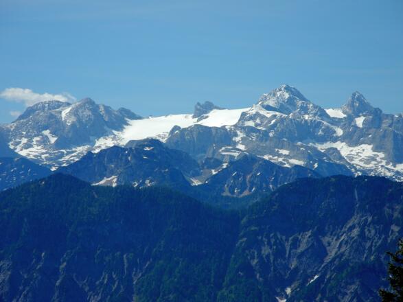 Beim Abstieg zeigt sich auch der Dachstein