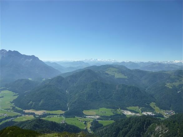 Blick zu den Hohen Tauern