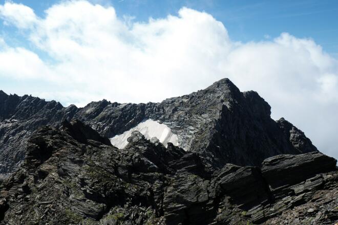 Weinflaschenkopf 3006m vom Strabelebenkopf