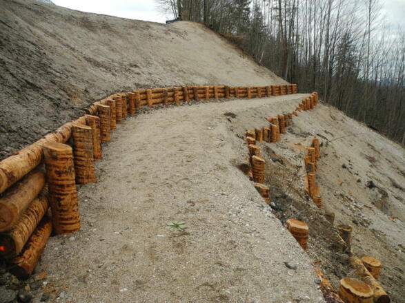 Das sanierte Gelände des Hangrutsches