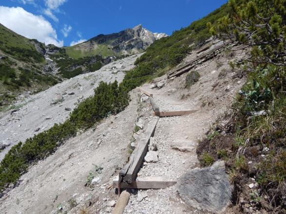 Steig zur Hütte