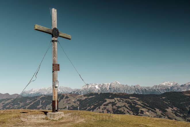 Gipfelkreuz am Maurerkogel - 2.074 m.