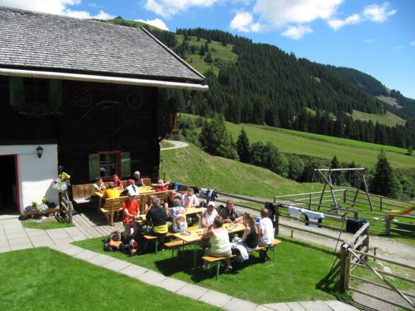 Erste Rast an der Baumgartenalm