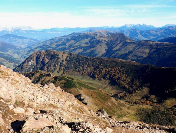 Blick ins Schöntal mit Loferer Steinberge
