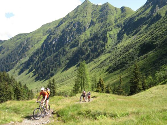 Kurz vor dem Stangenjoch, nicht für jedermann fahrbar