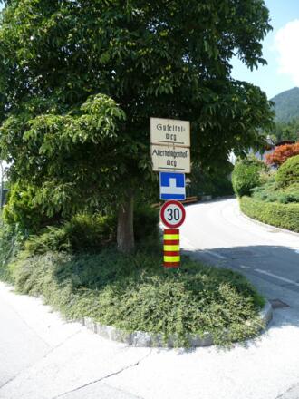 Am Start Innsbruck Allerheiligenhöfe, hier links gehen