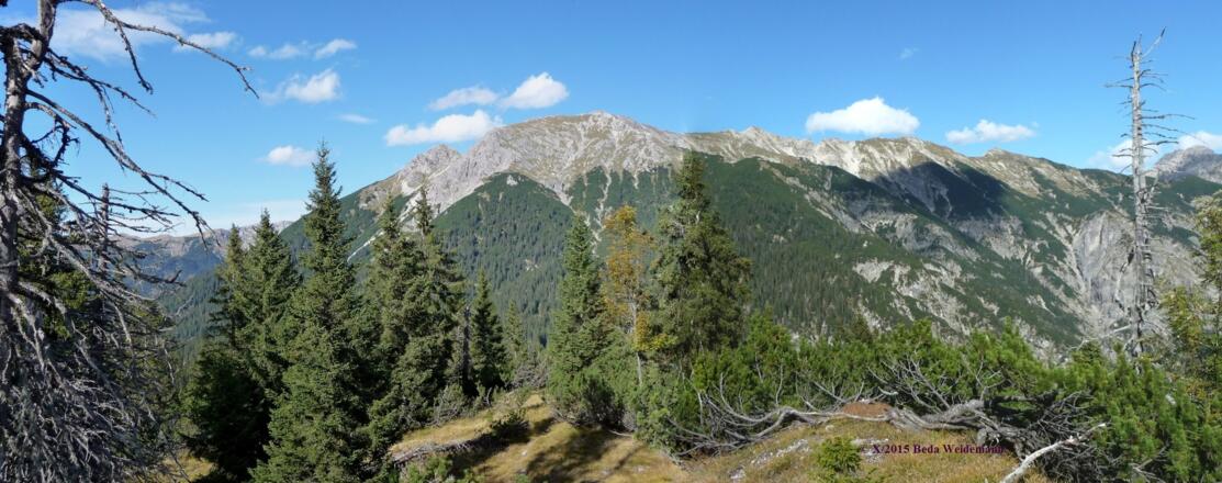 Blick zurück zu den Geierköpfen vom Schönjöchl aus