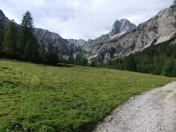 Blick zurück auf das Karwendelgebirge
