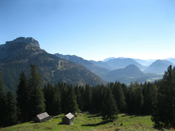 Auf der Sandlingalm mit Blick zum Loser. Rechte Bildhälfte das Ausseerland.