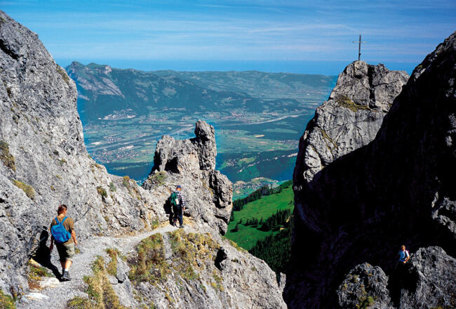 Blick von den Drei Schwestern ins Rheintal