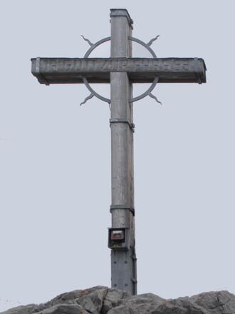 Das Gipfelkreuz auf dem Saulakopf