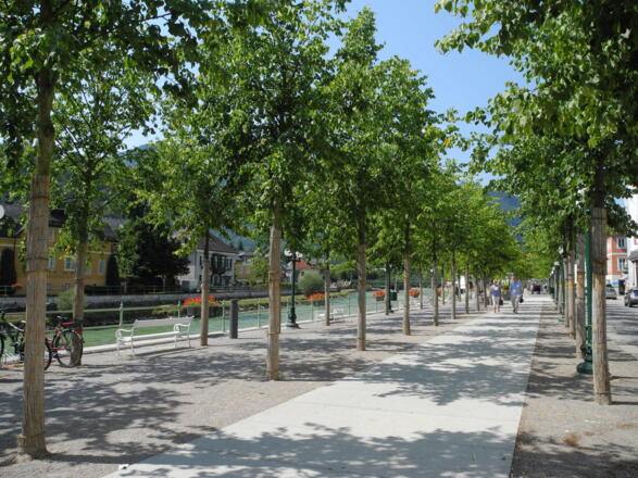 Das Zentrum von Bad Ischl verlassen wir auf der neu gestalteten Esplanade.