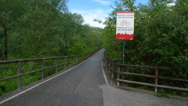 Radweg vor Bozen