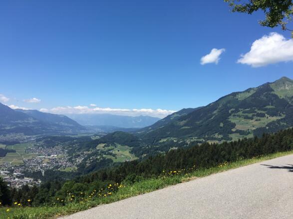 Etappe 3: Panorama am Ludescherberg Richtung Walgau