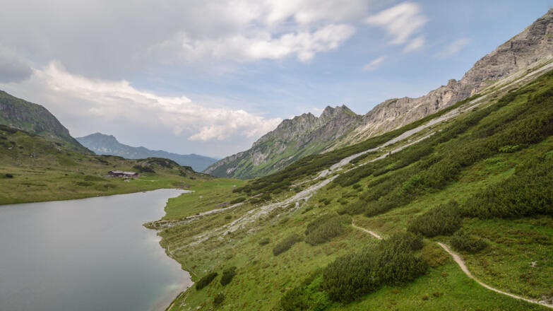 Oberhüttensee mit Oberhütte