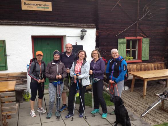 Gemütlicher Einkehrschwung in der Baumgartenalm