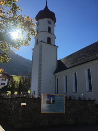 Etappe 3: Kurzer Abstecher zur Kirche in Raggal