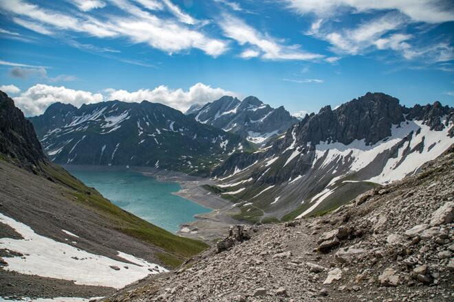 Abstieg von der Totalp Hütte zurück zum Lünersee