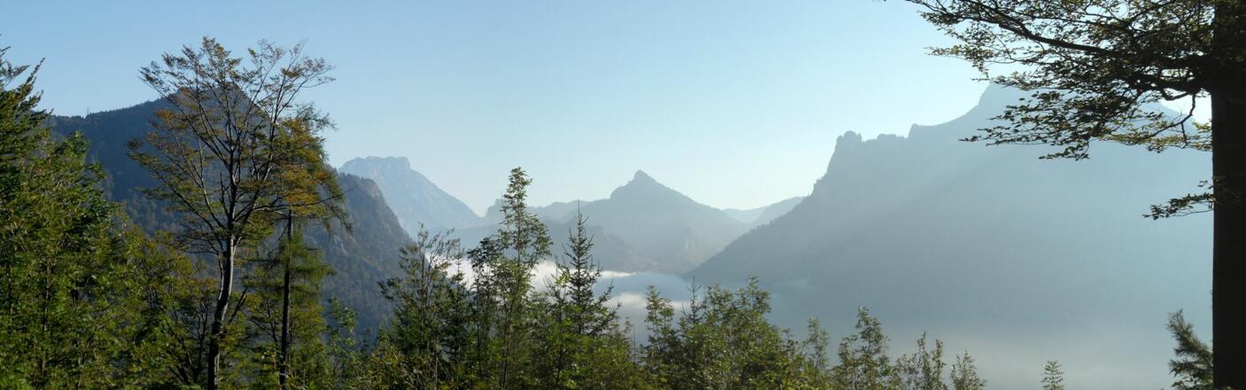 Blick über den Traunsee vom Traunstein bis zum Erlakogel