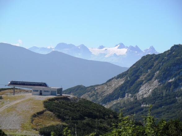 Blick zum Dachsteinmassiv