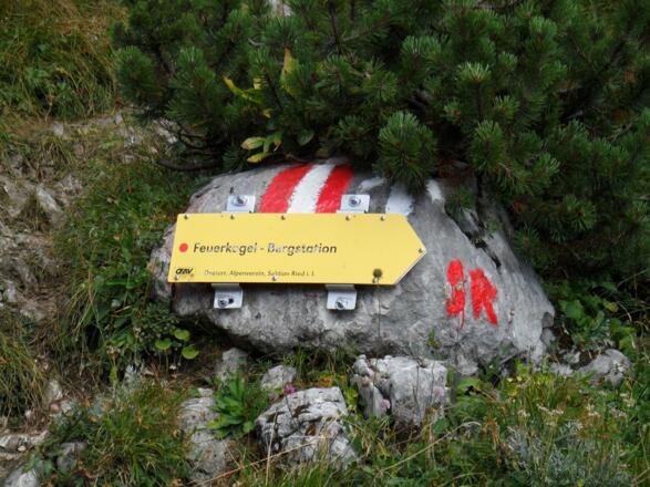Der Rückweg führt direkt zum Feuerkogel und nicht über den Alberfeldkogel