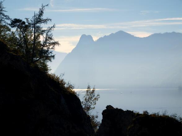 Morgennebel, Lainaubrücke 480m mit Sonnstein