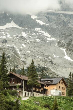 Lindauer Hütte im Sommer