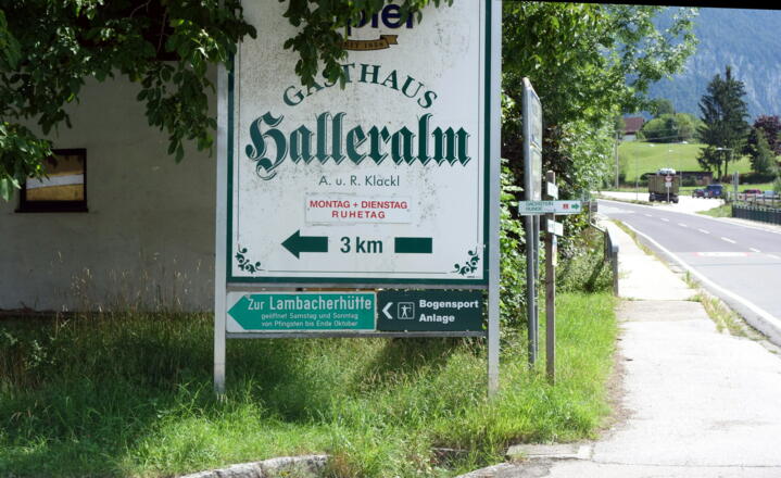 St. Agatha links, B145 verlassen