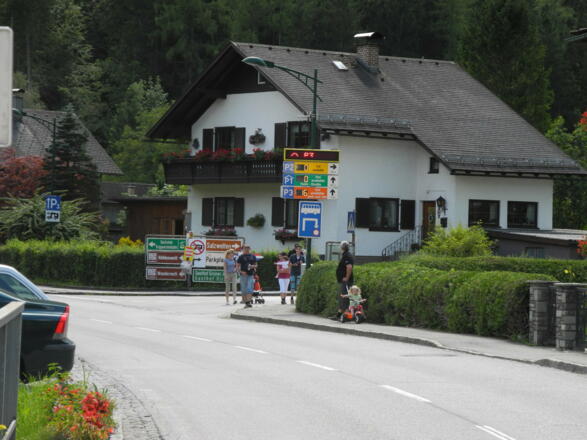 Einfahrt zum P2 in Hallstatt
