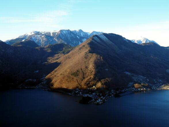 Fahraugupf und Traunkirchen gegenüber
