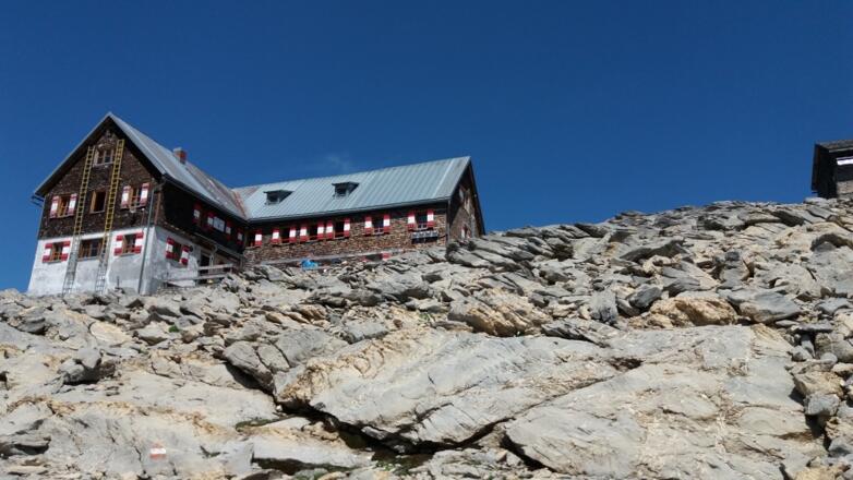 Ankunft an der Mannheimer Hütte, 2679 m.