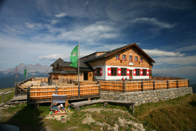 Hochwurzenhütte im Sommer - Schladminger Tauern