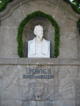 König-Ludwig II.-Brunnen in Grassau
